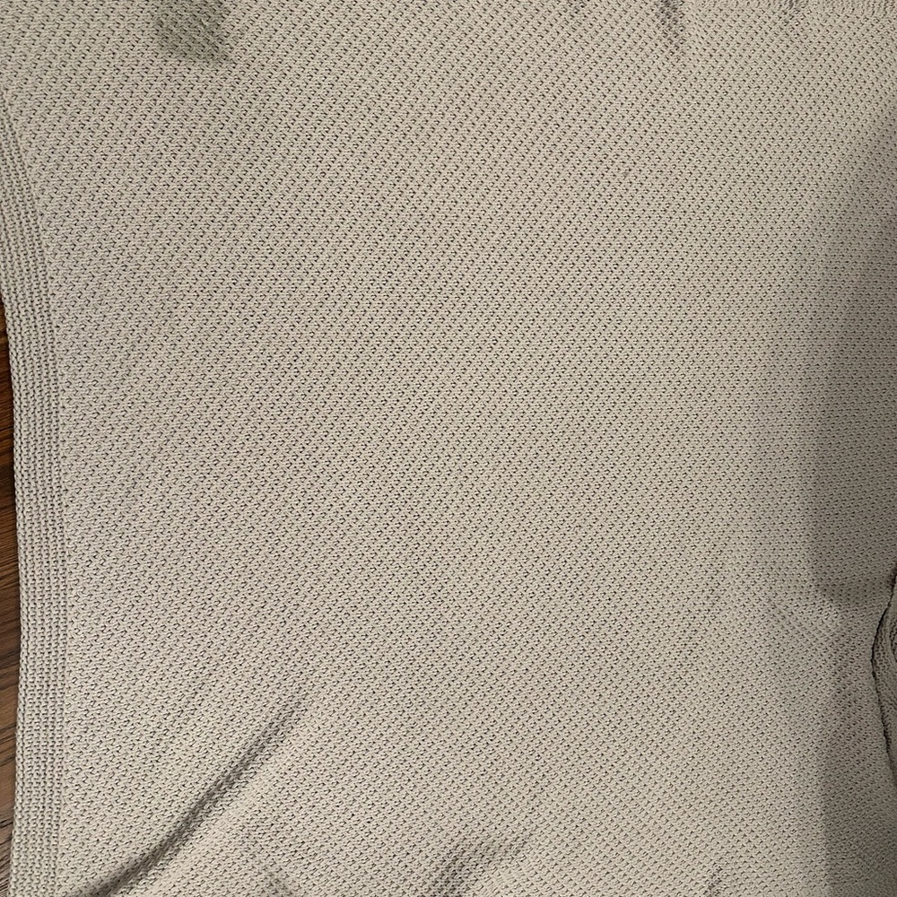 Pottery barn throw - Picture 3 of 5